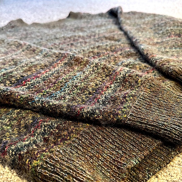 Vintage 70% Wool and 30% Alpaca Italian made knitted women’s sweater size Medium - Picture 4 of 11